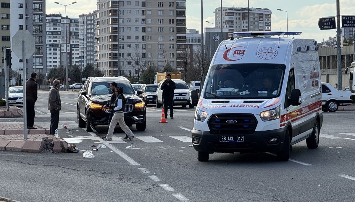 Kayserispor Başkanı Ali Çamlı kaza yaptı: 1 ağır yaralı