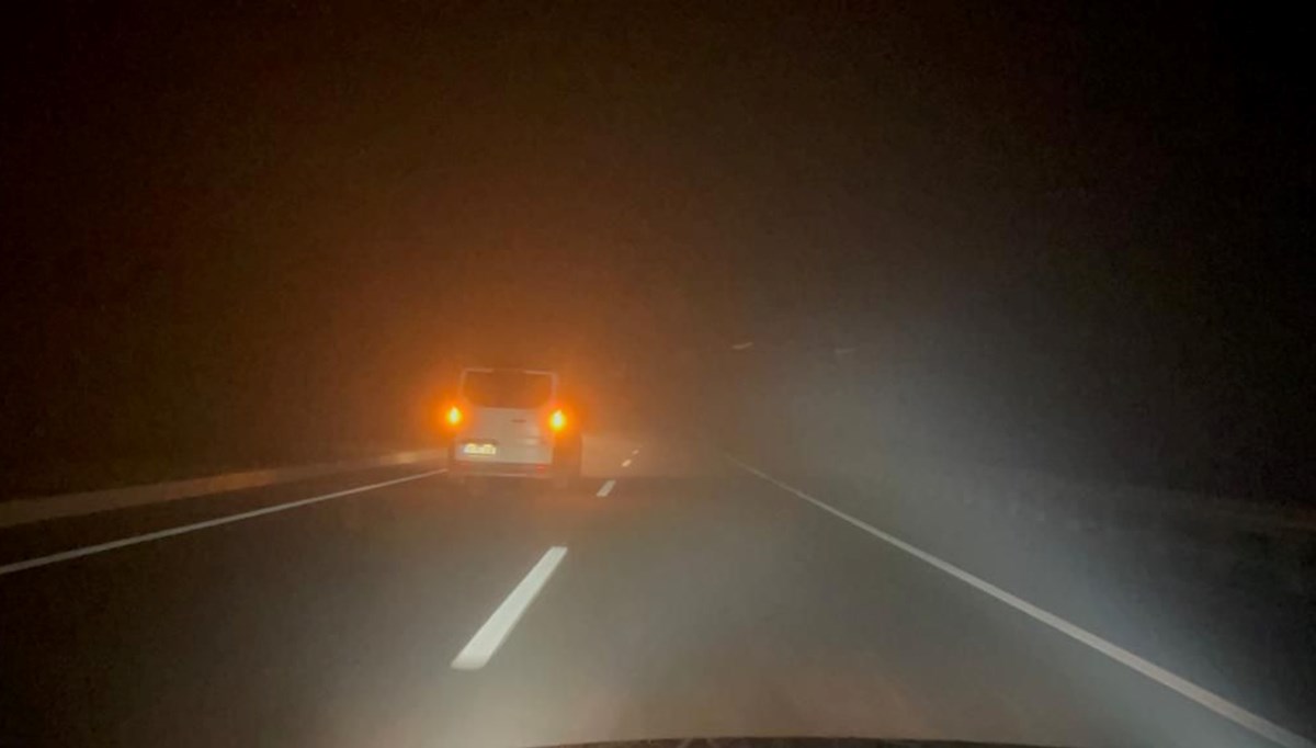 Yoğun sis nedeniyle 3 kentte uçak seferleri iptal edildi