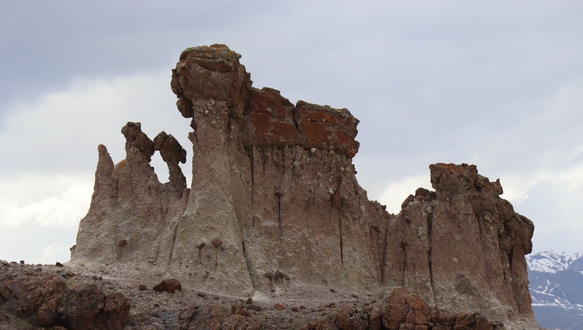 Peribacalarını andıran doğa harikası: Keşdefilmeyi bekliyor