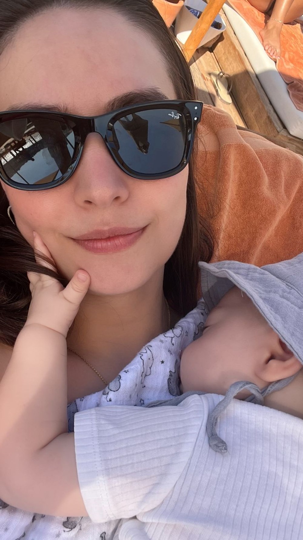 Zeynep Tuğçe Bayat ile Cansel Elçin'in Bodrum tatilinden kareler - 5