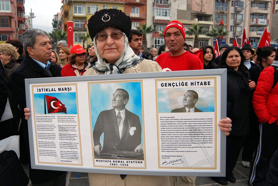 'Mustafa Kemal'in askerleriyiz' - 1