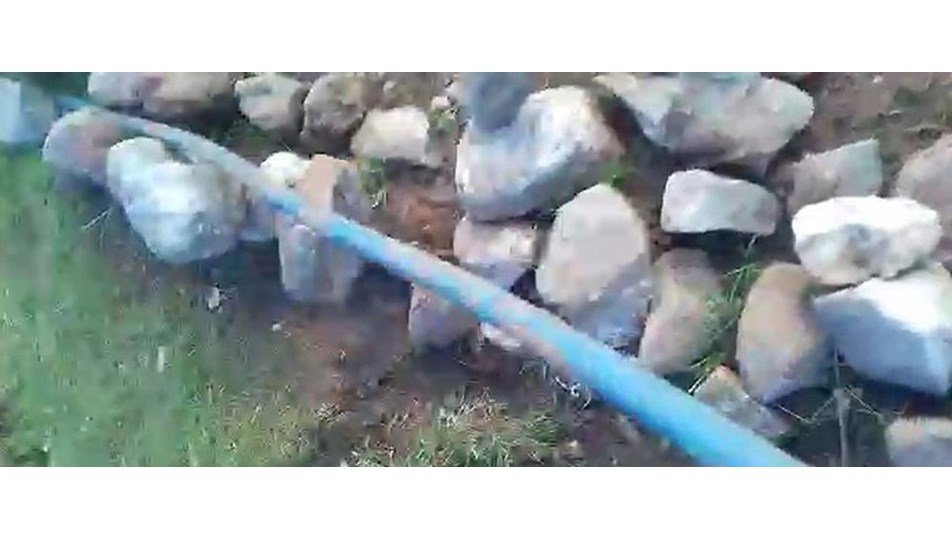 Su hortumuna gizlenmiş 80 metrelik kaçak elektrik hattı bulundu