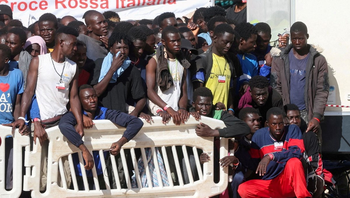Lampedusa Adası'na sığınmacı akını: AB'den İtalya'ya destek güvencesi