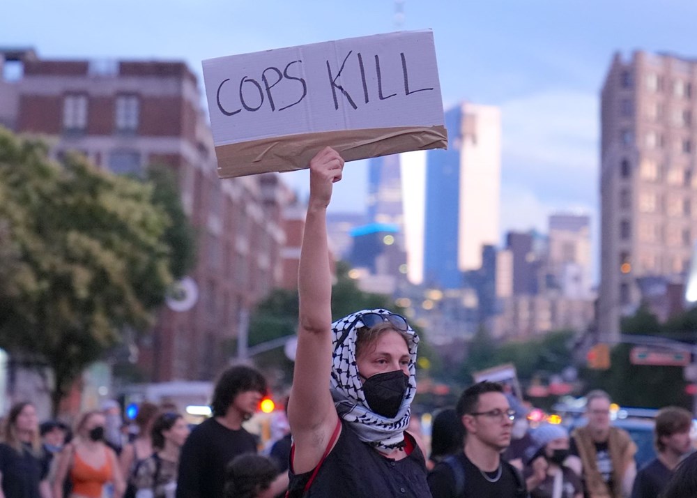Polis tarafından öldürülen Sonya Massey için adalet! Binlerce kişi New York sokaklarında yürüdü - 7