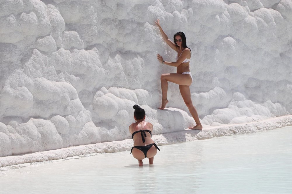 'Beyaz cennet' Pamukkale turistlere kaldı - 8