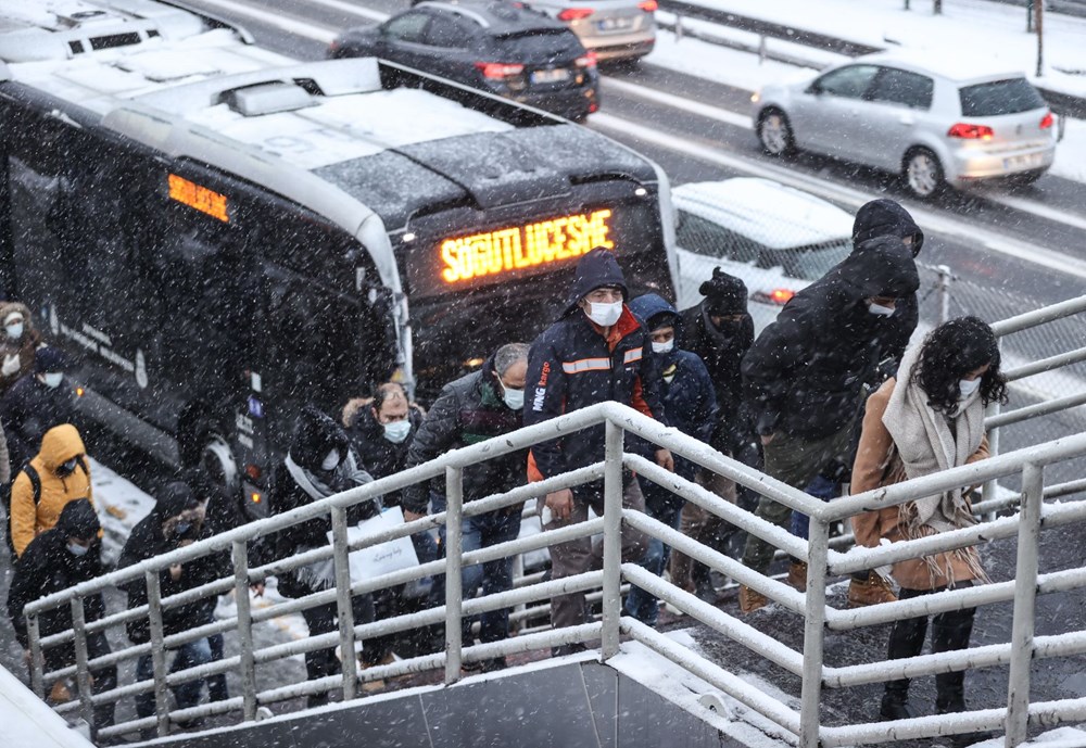 İstanbul'da kar yağışı yeniden etkisini artırdı - 17