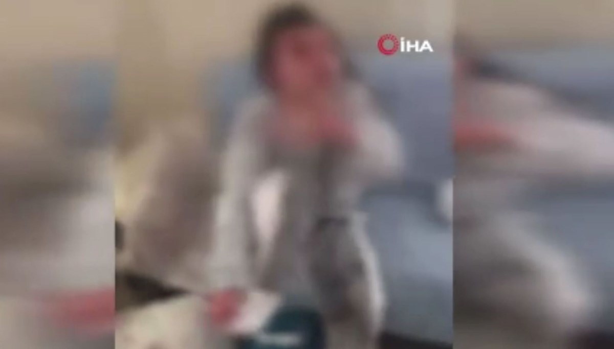 Darbettiği genç kızın üzerine kaynar su döküp özür diletti