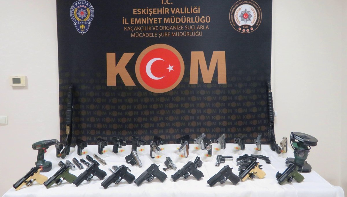 Eskişehir'de yasa dışı silah ticareti operasyonu