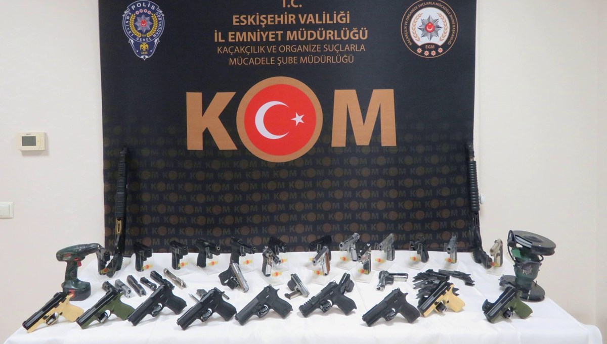 Eskişehir'de yasa dışı silah ticareti operasyonu Eskişehir'de yasa dışı silah ticareti operasyonu