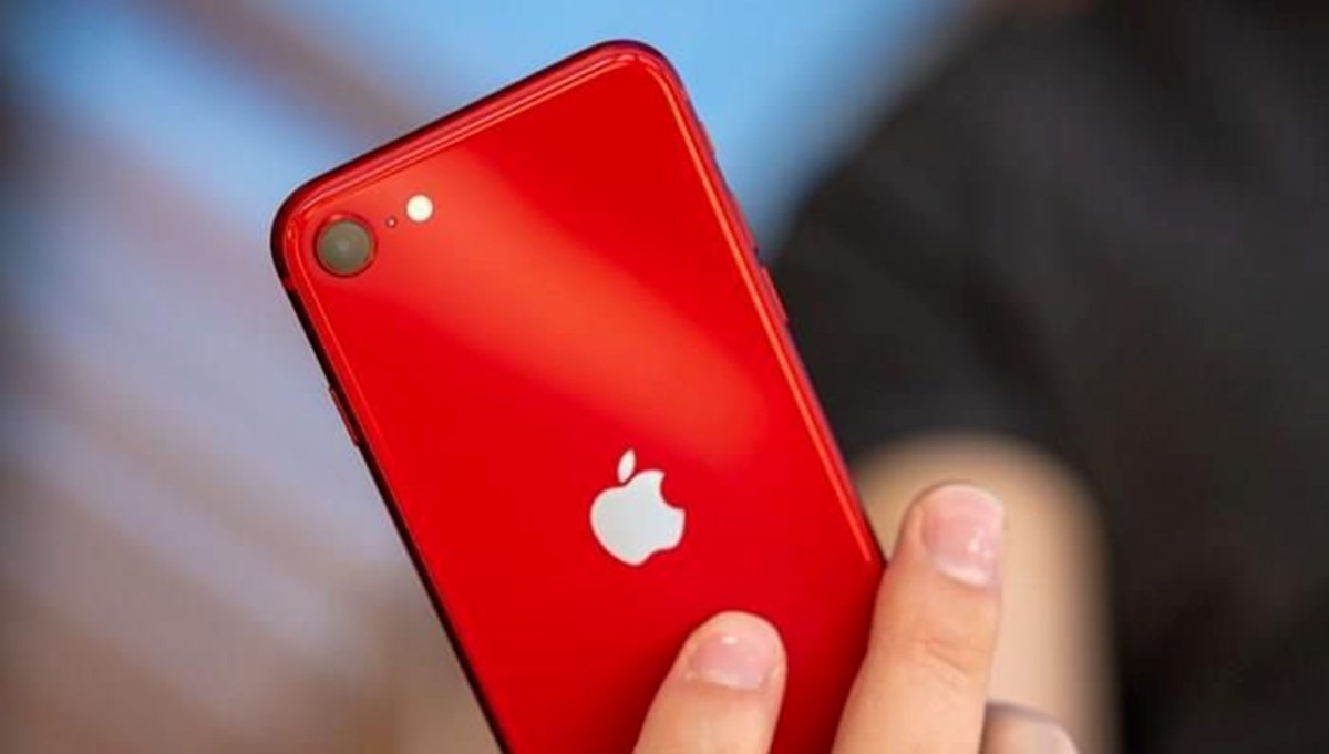 Ucuz iPhone SE 2022'nin fiyatı sızdı