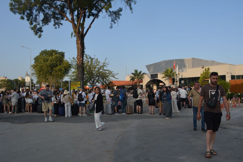 Tatilciler bayramda Midilli Adası'na akın etti - 3