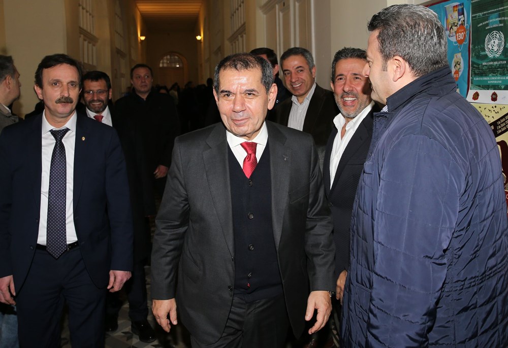 Galatasaray�ın yeni başkanı Mustafa Cengiz oldu (Mustafa Cengiz kimdir