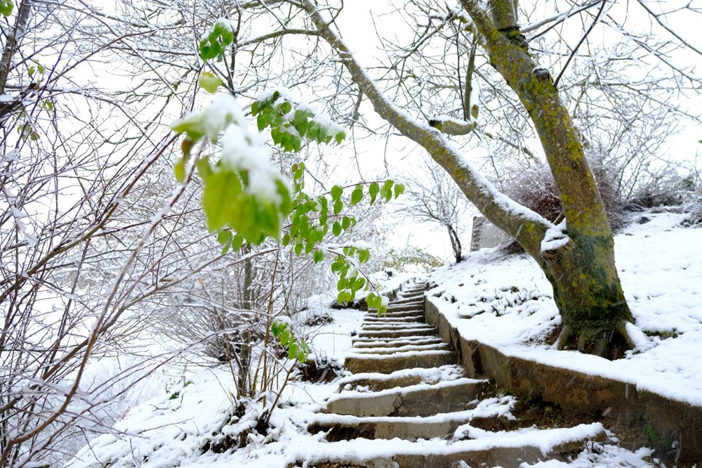 Trakya'da kar yağışı: Ulaşım güçlükle sağlanıyor - 8