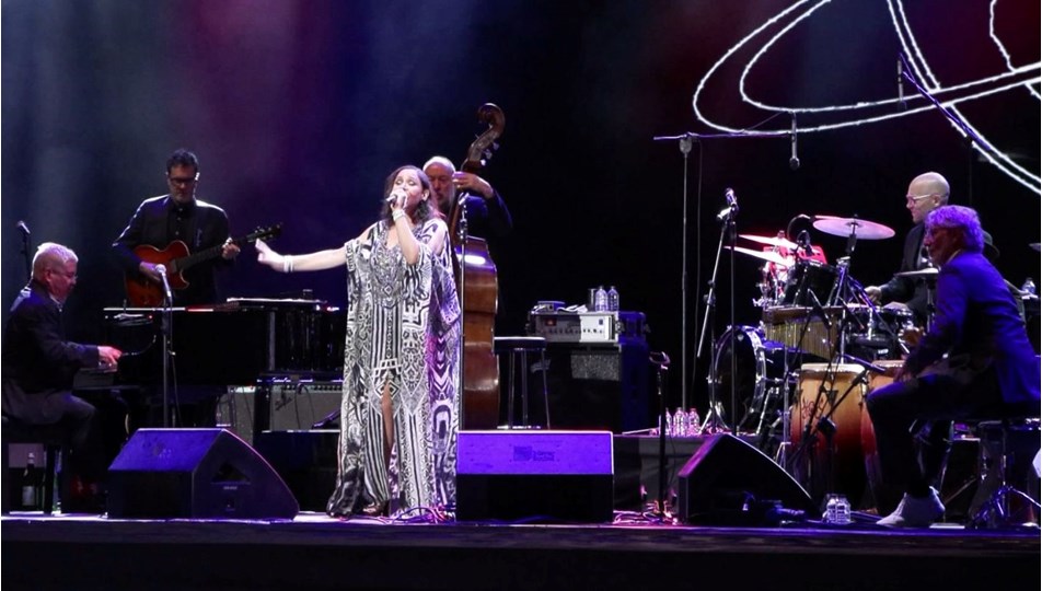 Pink Martini İstanbul’da sevenleriyle buluştu