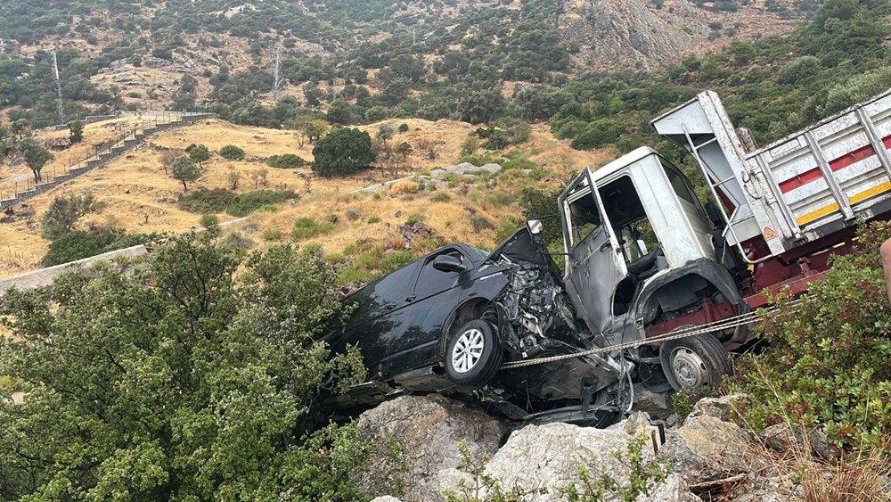 İbrahim Tatlıses kaza yerine giden Ahmet Tatlıses hakkında konuştu: Geldi numarasını yaptı gitti - 4