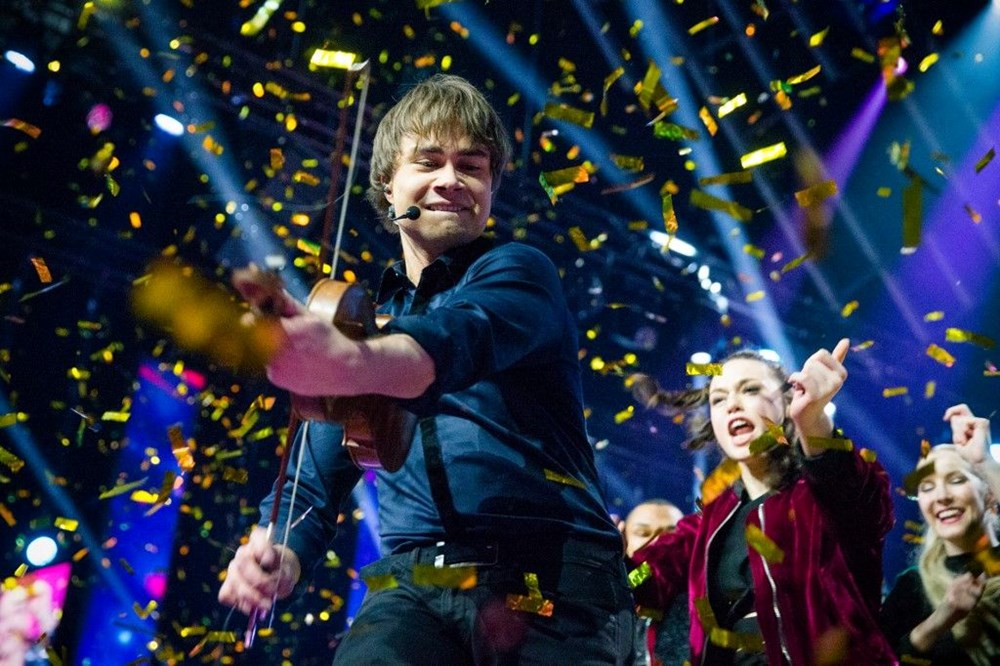 Eurovision şampiyonu Alexander Rybak'ın mezuniyet sevinci: Mutluluğumu paylaşmak istiyorum - 2