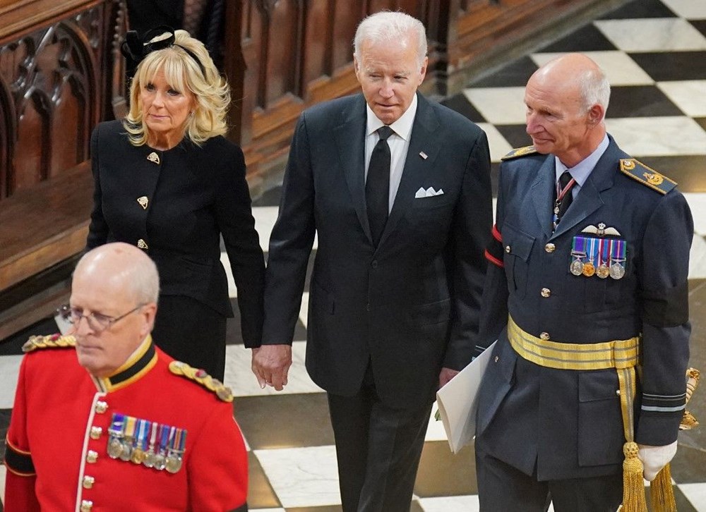 Kraliçe Elizabeth'in cenaze töreni başladı - 9