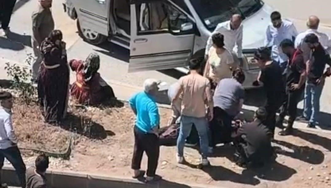 Freni boşalan çekici 6 araca çarptı