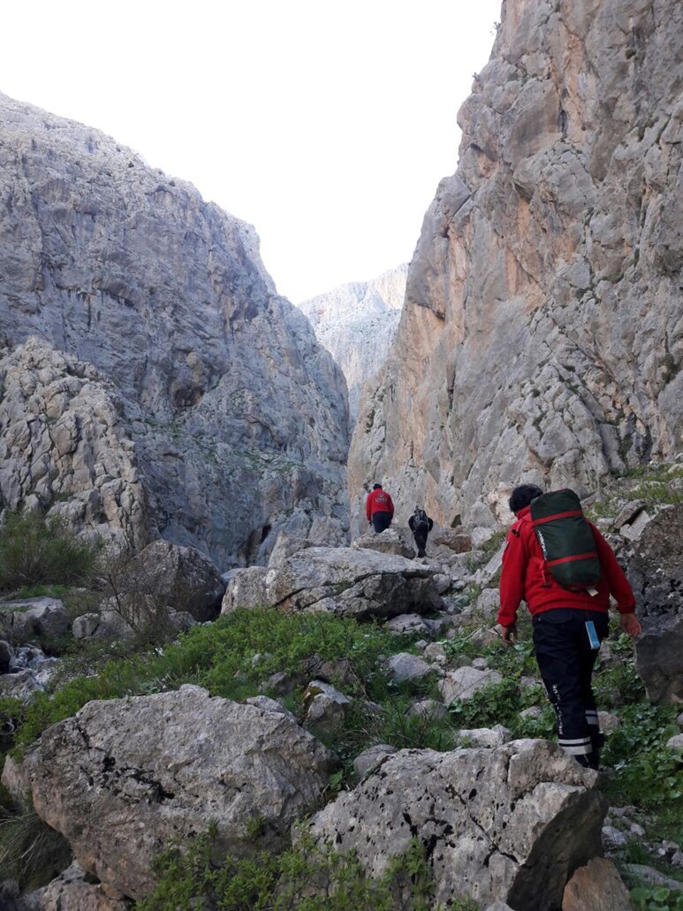 Demirkazık Dağı'nda kaybolan dağcı ölü bulundu - 1