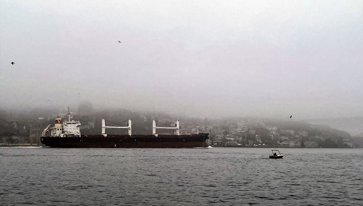 İstanbul güne sisle uyandı