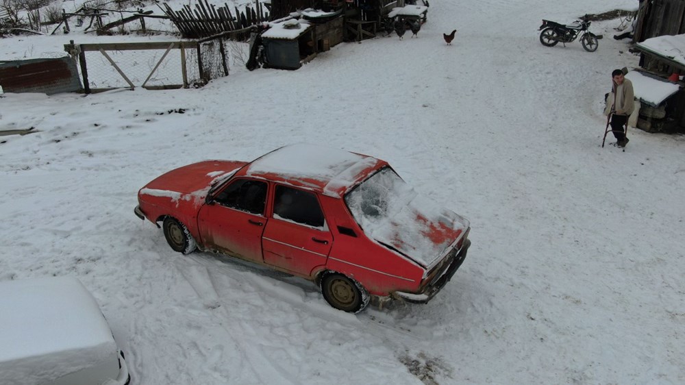 Kırmızı Toros lüks araç oldu, başına gelmeyen kalmadı! - 6