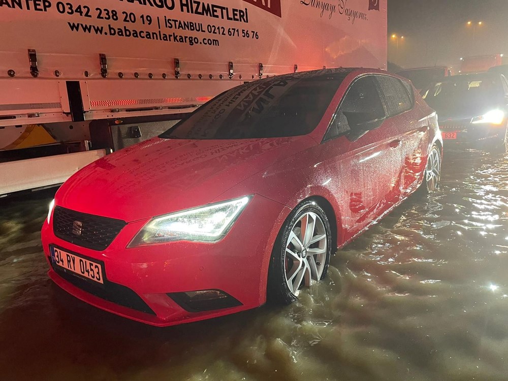 İstanbul'da sağanak: Arnavutköy ve Başakşehir'de su baskınları - 6