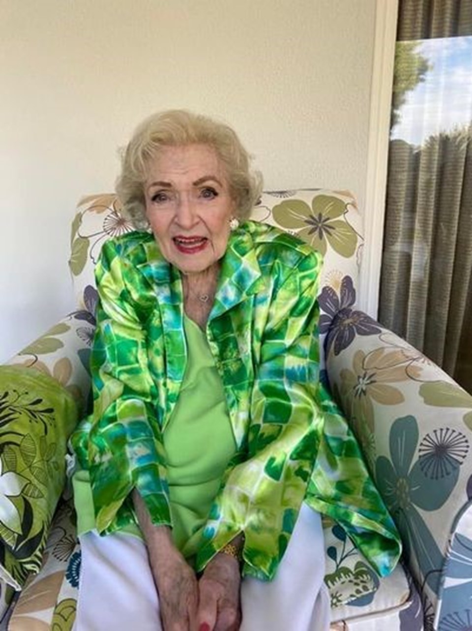 Betty White'ın asistanı oyuncunun ölmeden son fotoğrafını paylaştı - 1