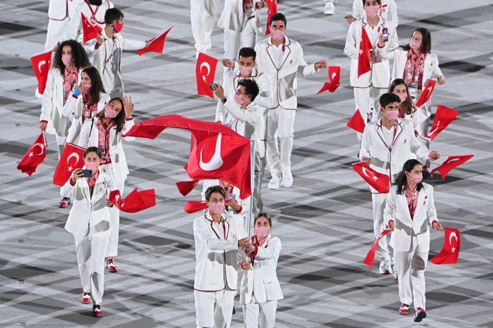 2020 Tokyo Olimpiyatları görkemli açılış töreniyle başladı - 18