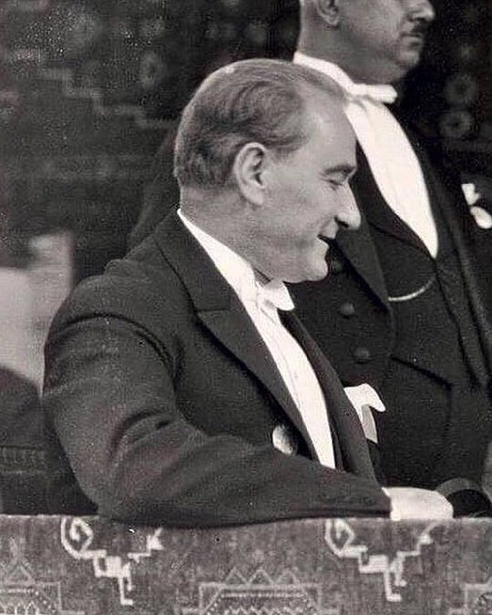 Ünlü isimlerden 19 Mayıs paylaşımları - 4