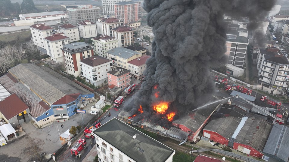 İstanbul'da lastik deposunda yangın - 2