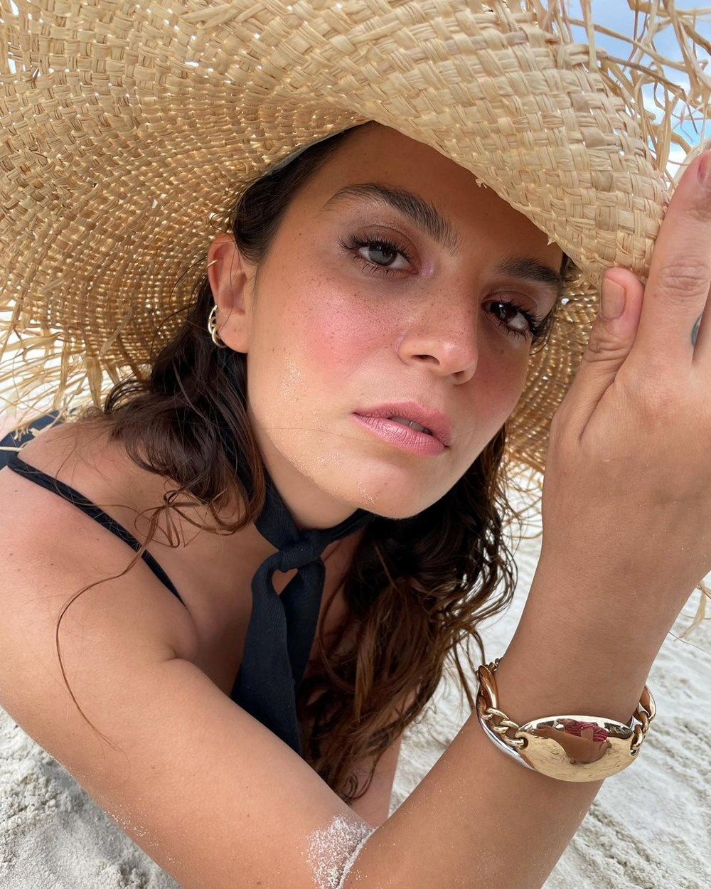 Aslı Bekiroğlu'nun şakası kötü bitti: Yüzünde cam sebil patladı - 6