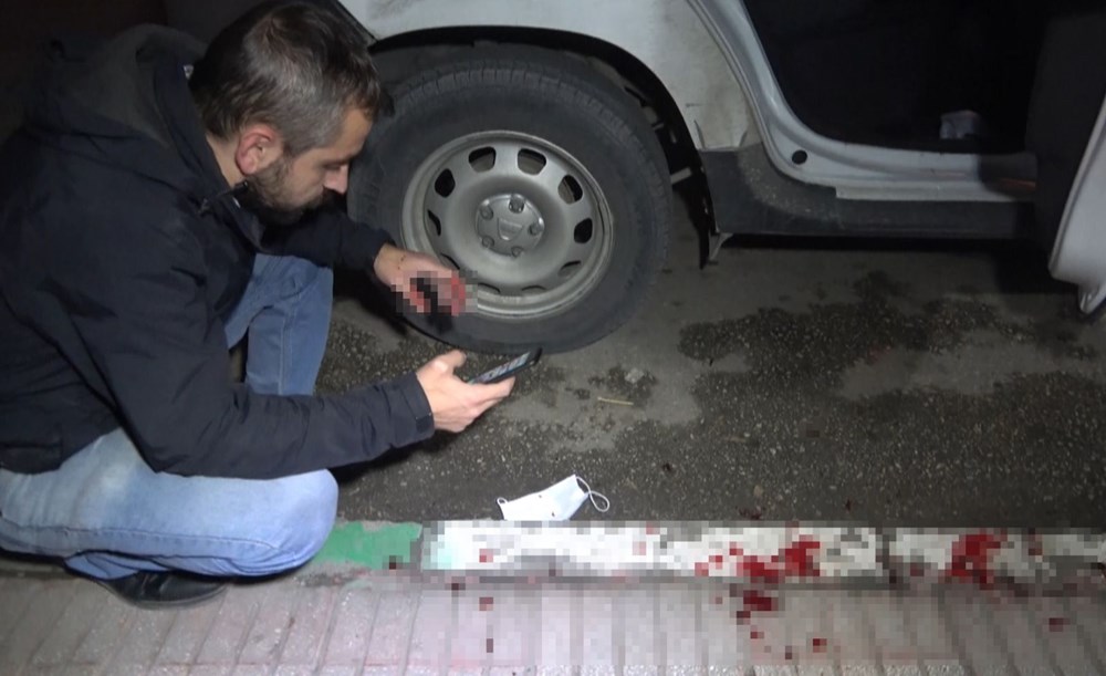 'Ben boksörüm' deyip gazetecinin burnunu kırdı - 12