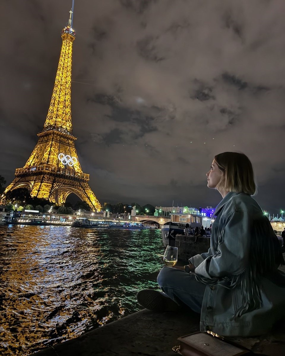 Hazal Kaya'dan Paris pozları - 1