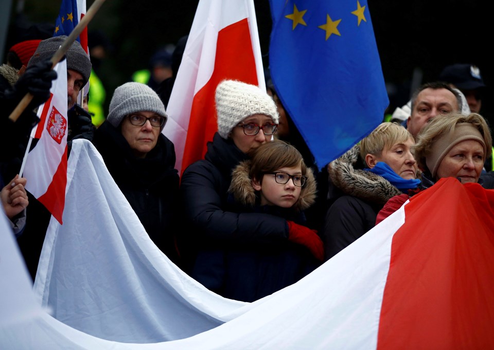 Протесты в польше. Лидер оппозиции в польше. Лидер оппозиции в польше. Протесты в польше. Польша депутаты.