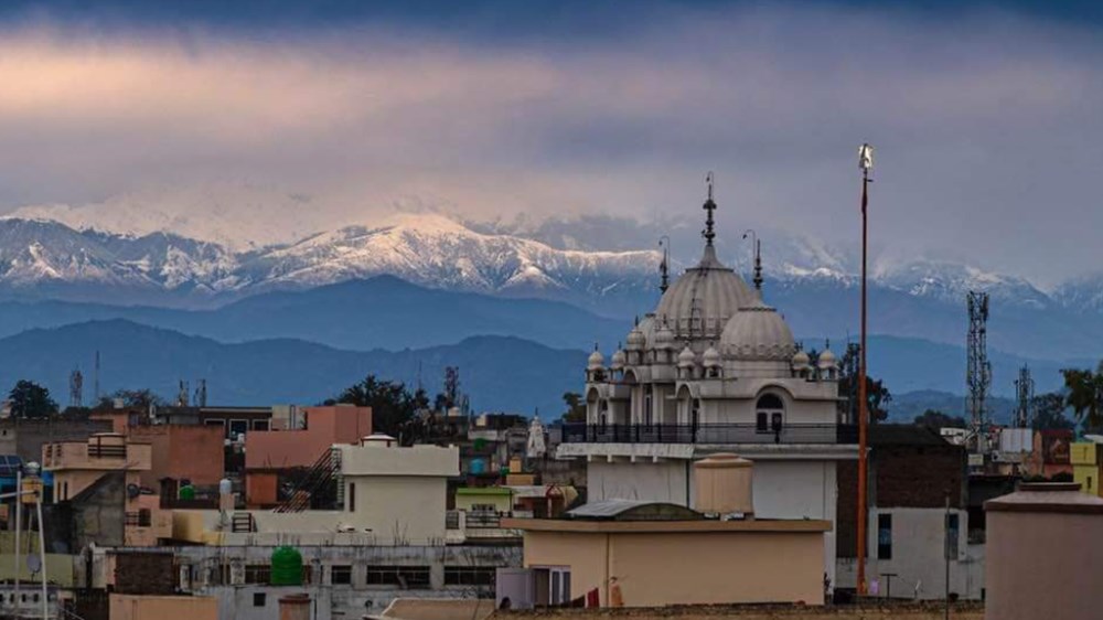 Himalayalar karantinanın hava kirliliğini azalttığı Hindistan’dan 30 yıl sonra tekrar görüldü - 2