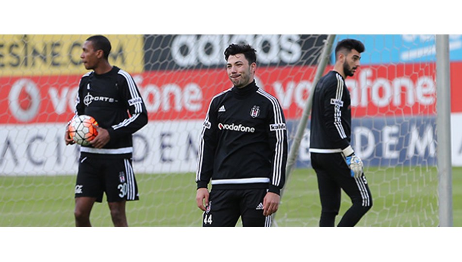 Tolgay Arslan transfer iddialarına cevap verdi