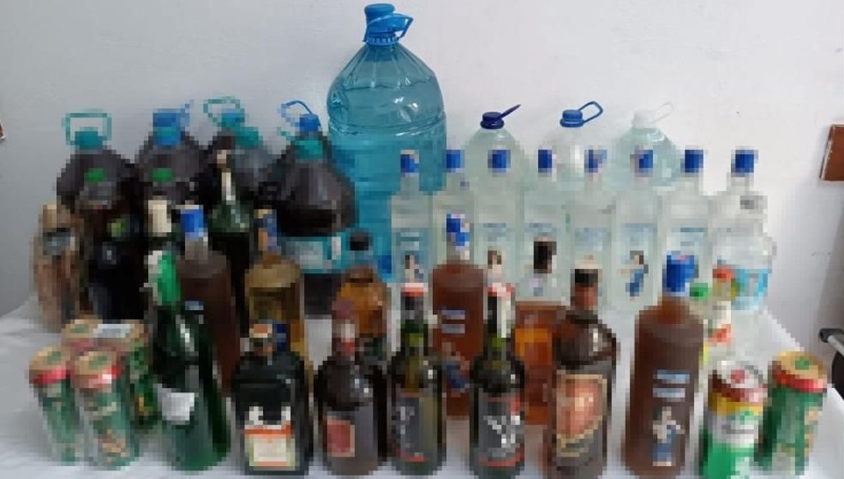 Tekirdağ'da 43 bin 102 şişe kaçak içki ele geçirildi Tekirdağ'da 43 bin 102 şişe kaçak içki ele geçirildi