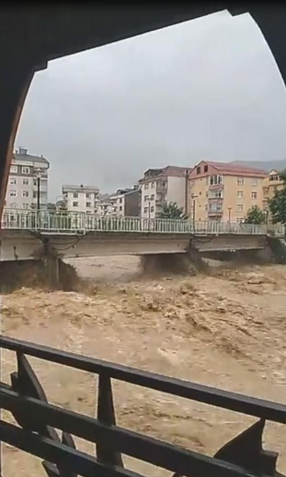 Do�u Karadeniz yine sele teslim!