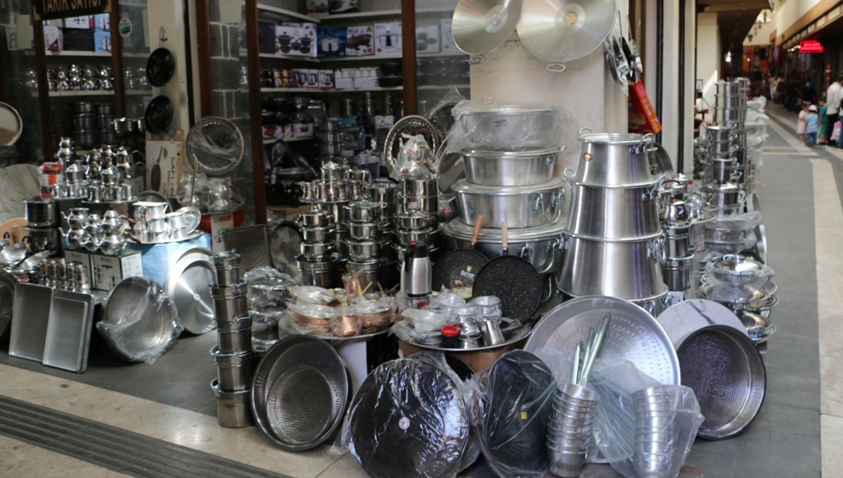 Tabak, tava, tencere; Hepsi kiloyla satılıyor