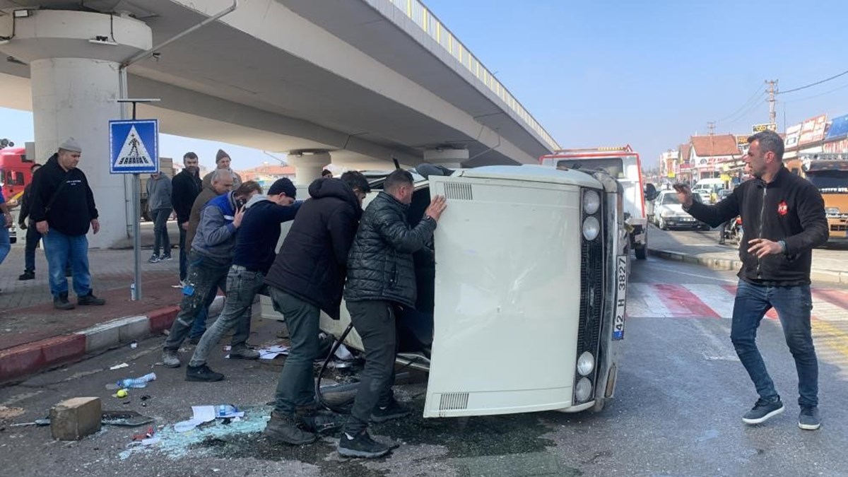 Karaman'da otomobiller çarpıştı: 3 yaralı