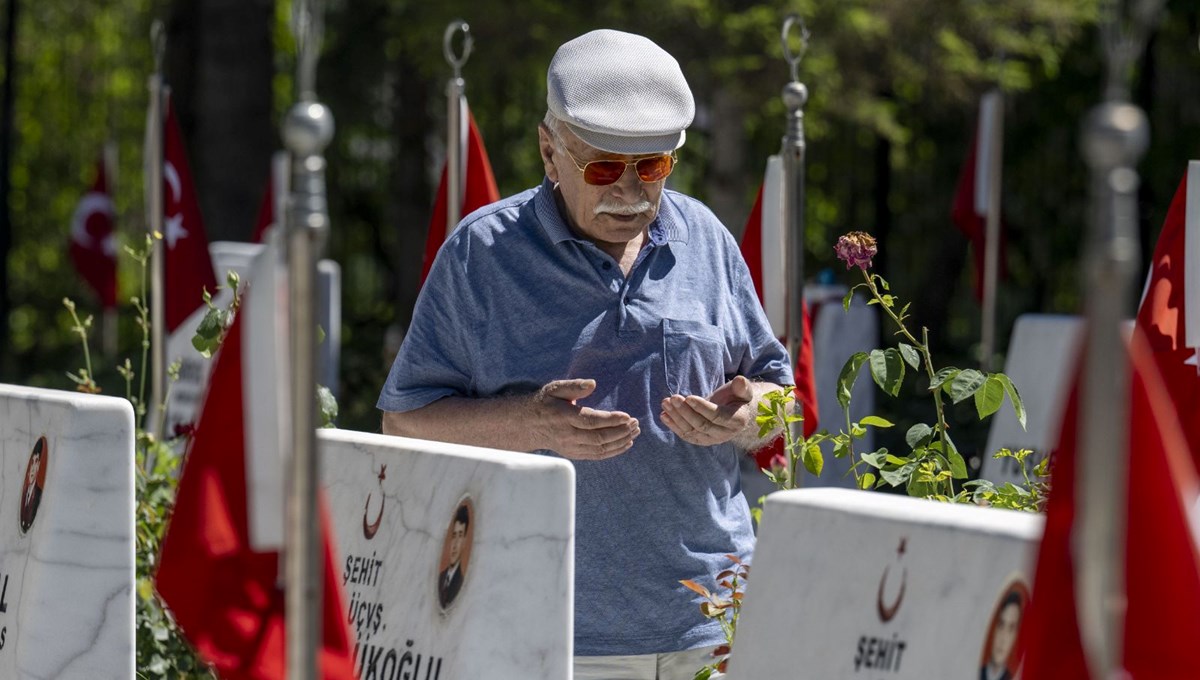 Edirnekapı Şehitliği’nde hüzünlü bayram arifesi