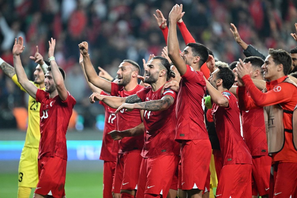 Türkiye A Milli Futbol Takımı, Euro 2024 biletini aldı 12 Türkiye A Milli Futbol Takımı, Euro 2024 biletini aldı - 10