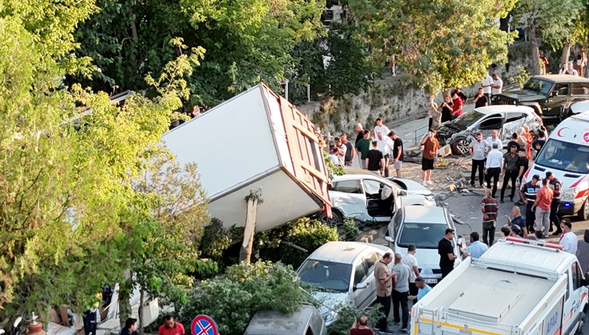 Freni patlayan kamyon terör estirdi