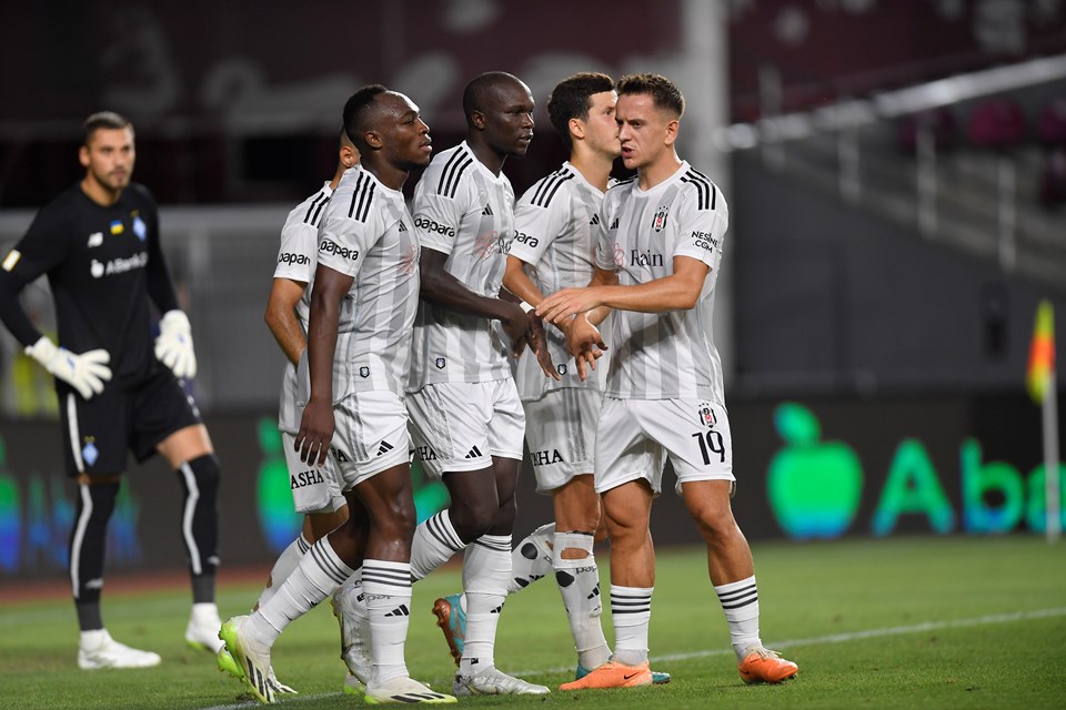 SON DAKİKA: UEFA Avrupa Konferans Ligi play-off turu | Beşiktaş, 90+4'te gelen galibiyetle avantajı kaptı - 5