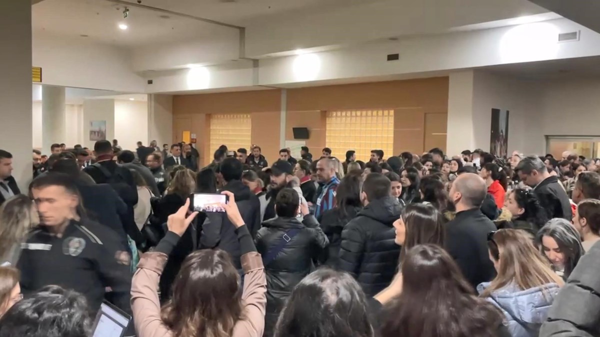 Adliyede kısa süreli gerginlik çıktı.