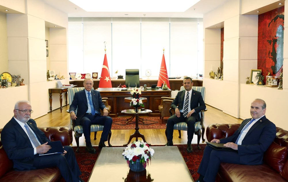 Cumhurbaşkanı Erdoğan, 18 yıl sonra CHP Genel Merkezi'nde | Erdoğan-Özel görüşmesi başladı - 9