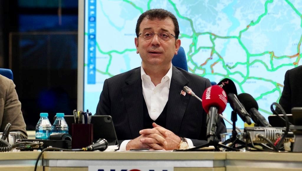 İmamoğlu uyardı: Cumartesi kar çok yoğun olacak, evinizde kalın