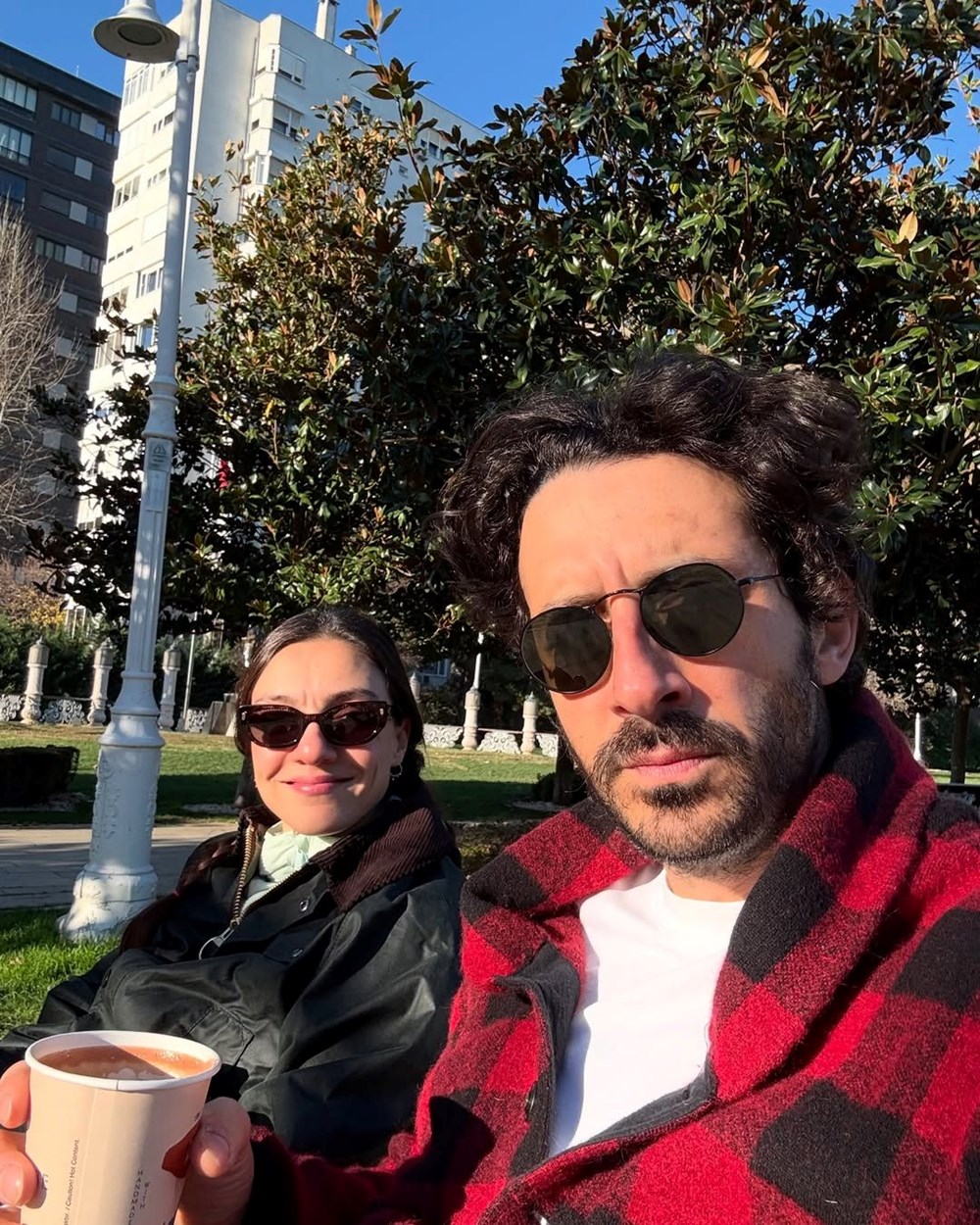 Merve Dizdar ile Cihan Ayger'den evlilik yıl dönümüne özel pozlar - 7