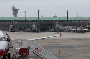 Tarihi Ucus A Yogun Talep Bilet Fiyatlarini Yukseltti Ntv