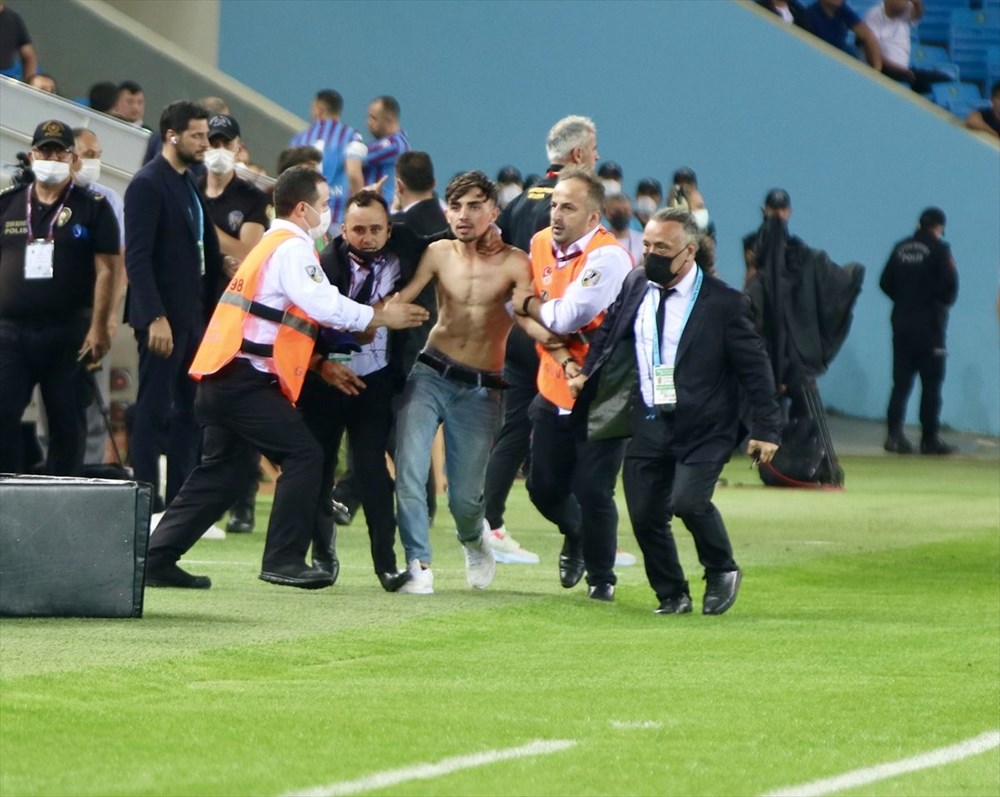 Galatasaray kaçtı, Trabzonspor yakaladı - 15